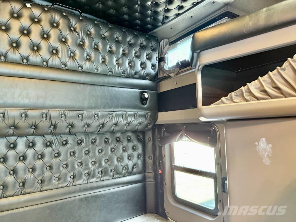 Kenworth W 900 Tractor Units