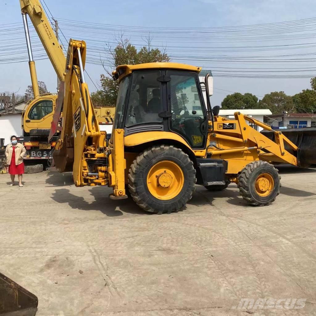 JCB 3 CX Backhoe loaders