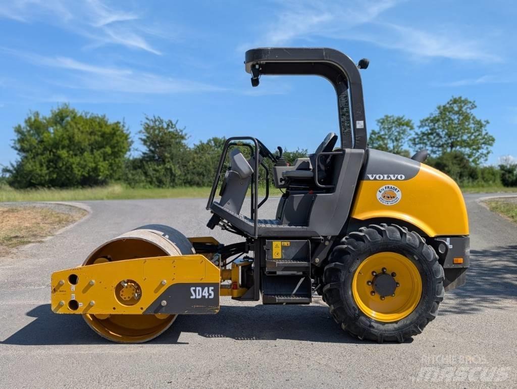 Volvo SD 45 Single drum rollers