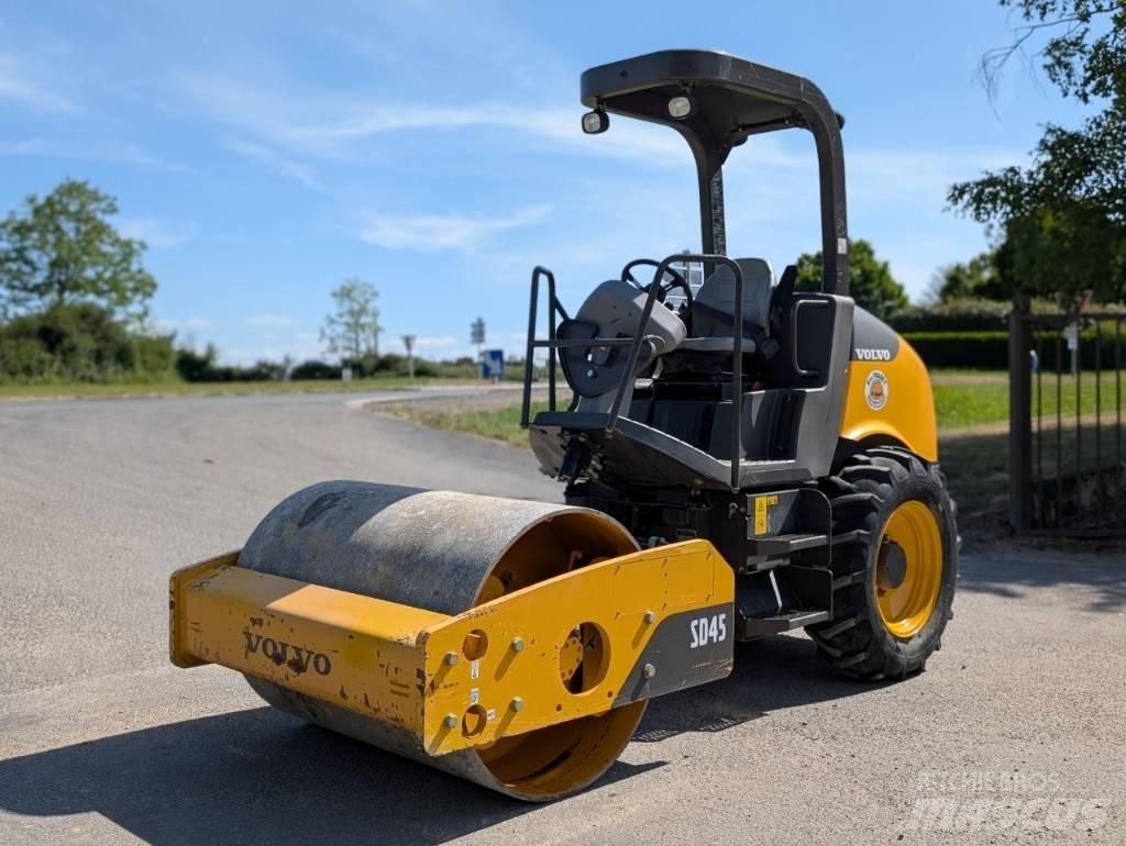 Volvo SD 45 Single drum rollers