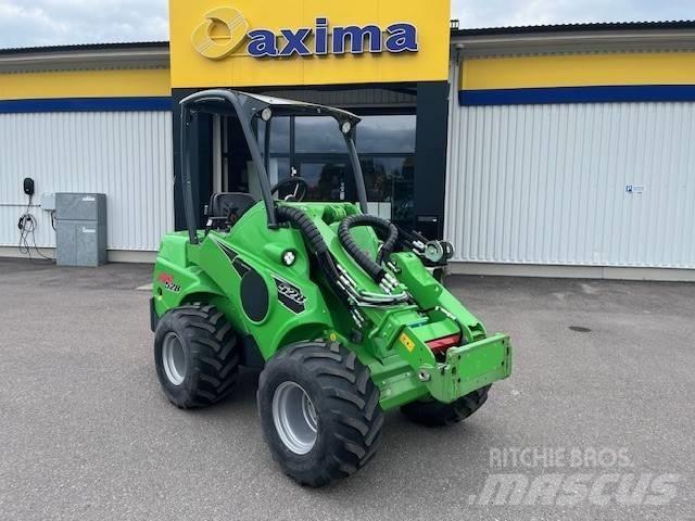 Avant 528 Multi purpose loaders