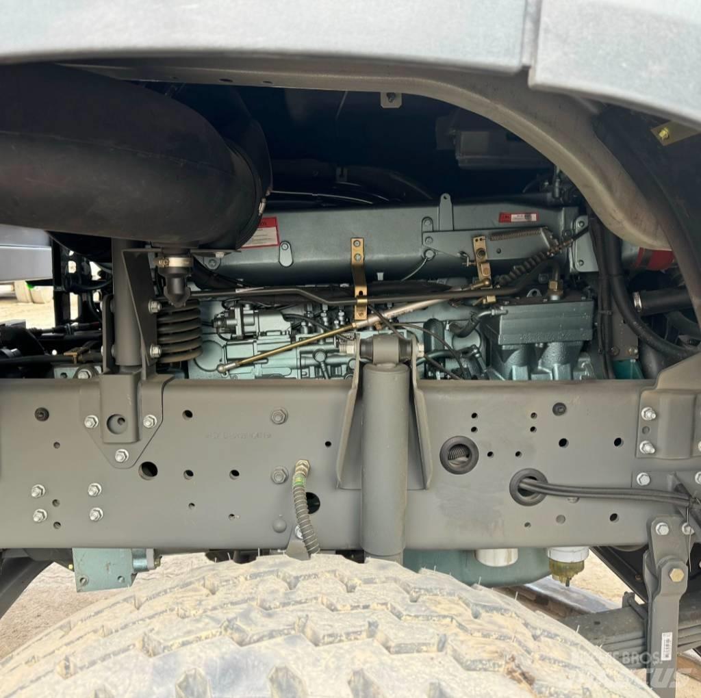 Howo 371 Flatbed / Dropside trucks