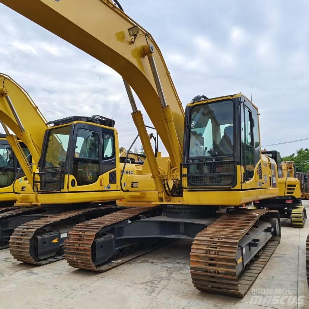 Komatsu PC 220-8 Crawler excavators