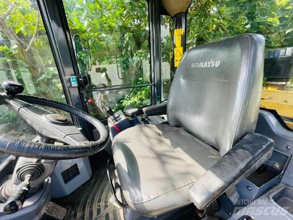 Komatsu WA380-8 Wheel loaders