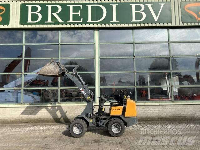 GiANT D 332 SWT Multi purpose loaders