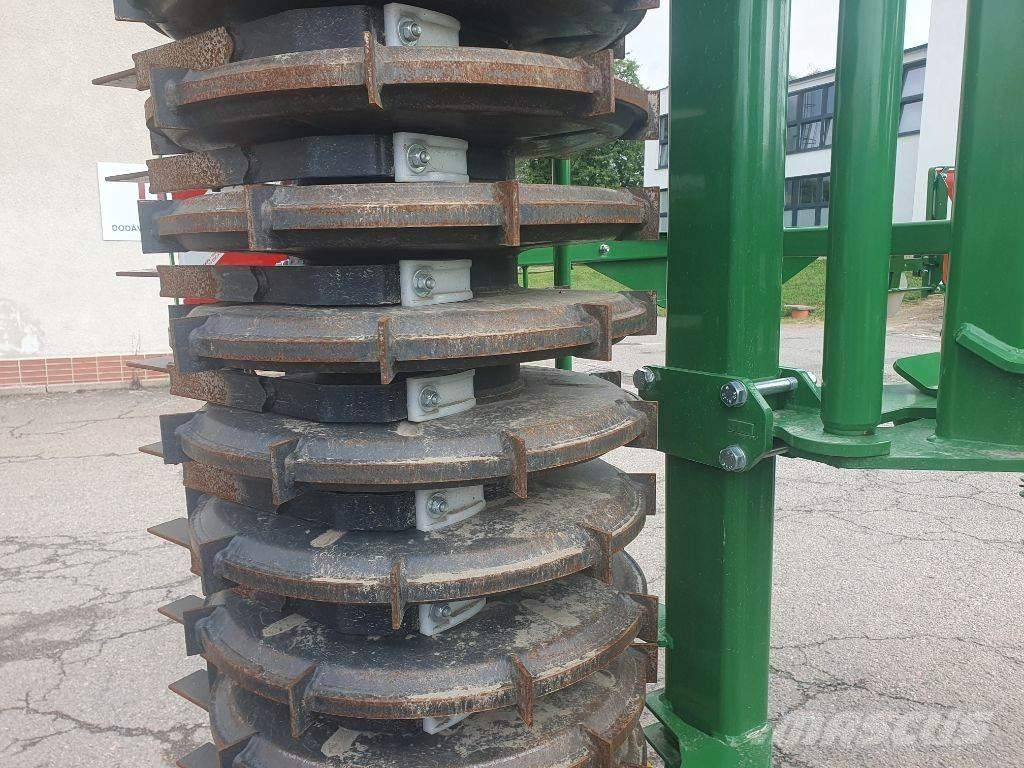 Kerner X4-520 Row crop cultivators