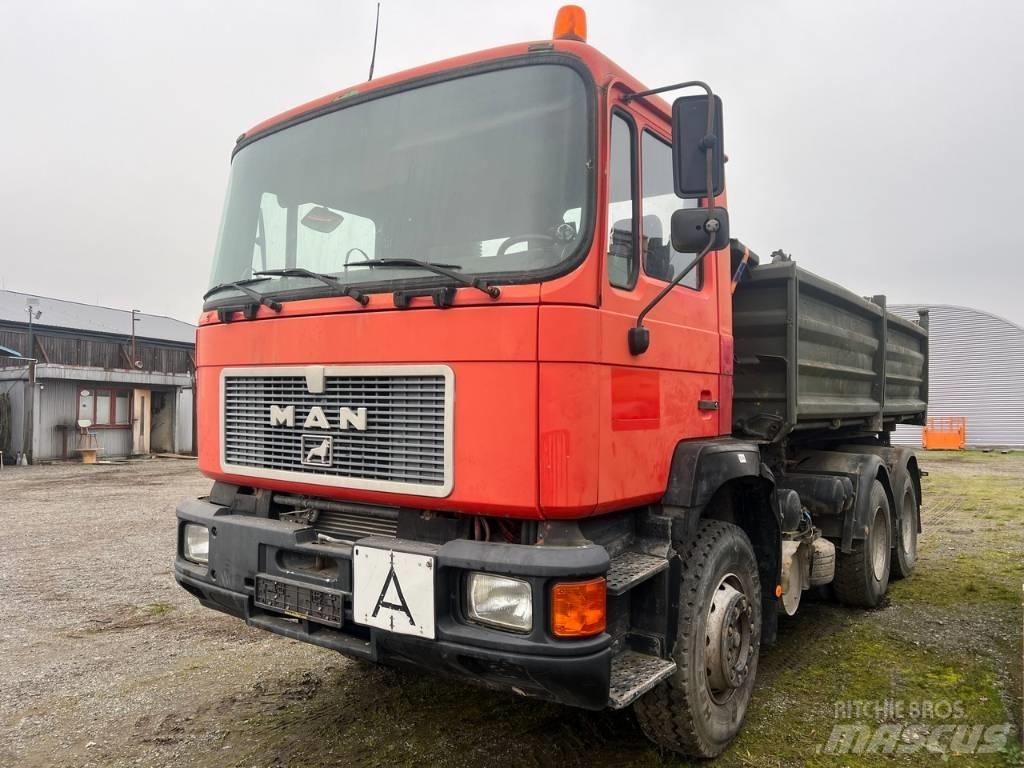 MAN F 08 Tipper trucks