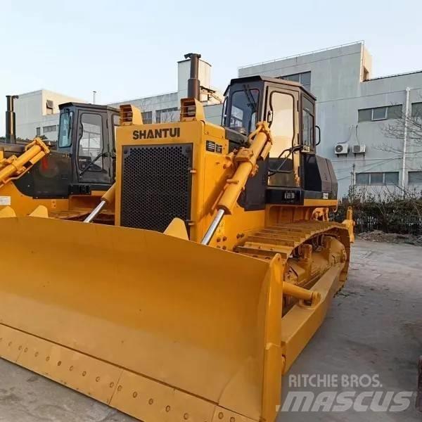 Shantui SD 22 Crawler dozers