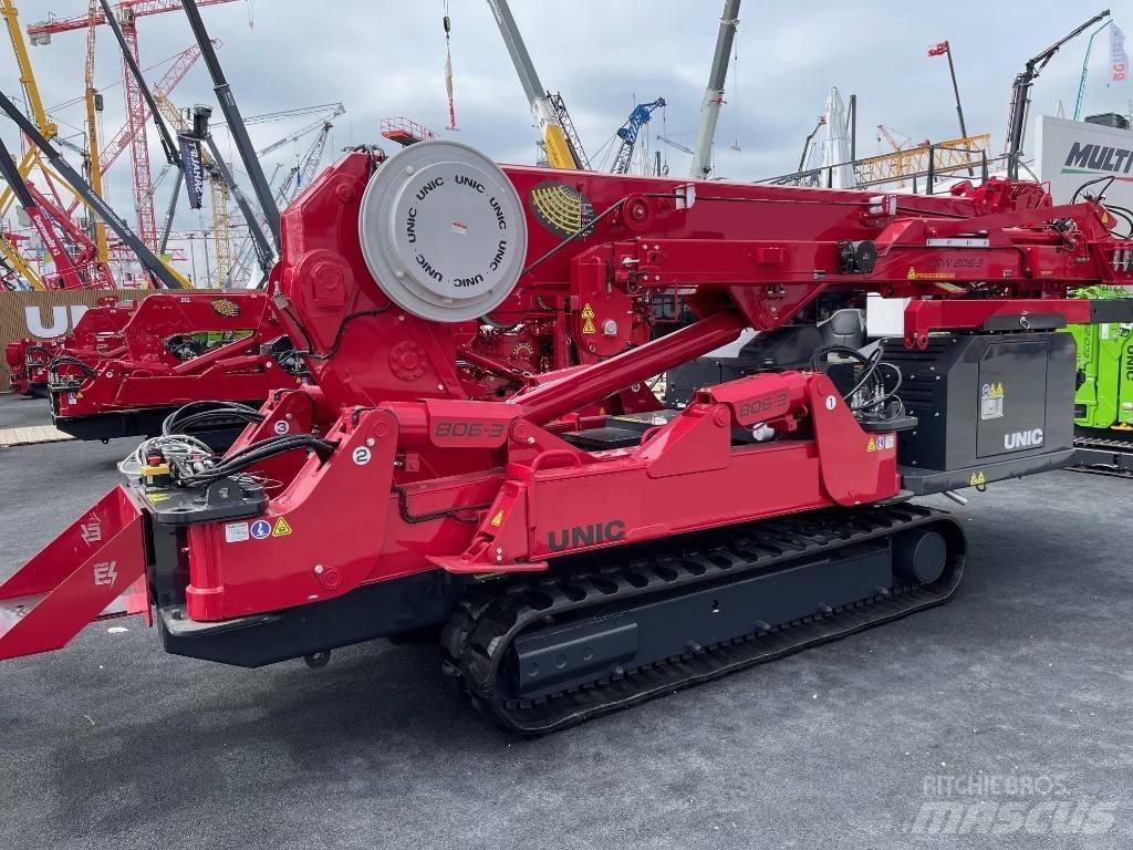 Unic URW-806-3 Mini cranes