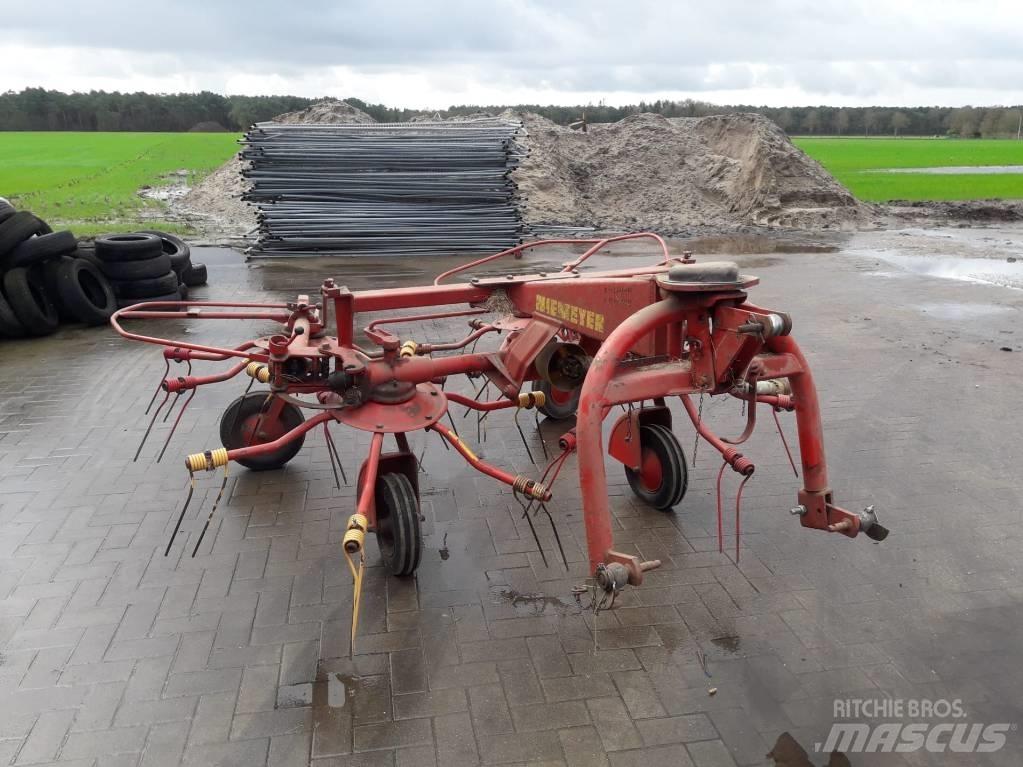 Niemeyer HR 501 Rakes and tedders