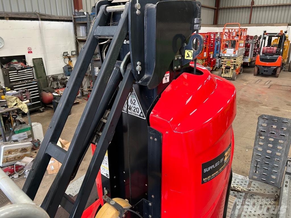 Manitou 100 VJR Vertical mast lifts