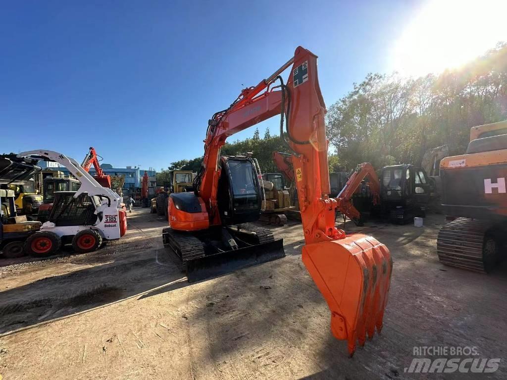 Hitachi ZX 75 Midi excavators  7t - 12t