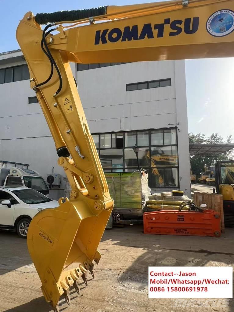 Komatsu PC 220-8 Crawler excavators