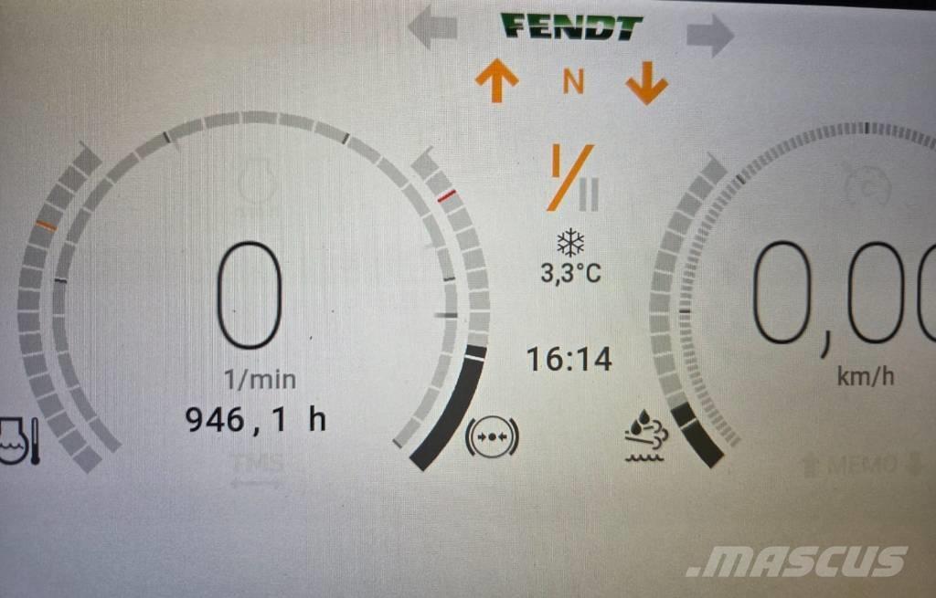 Fendt 724 Vario Tractors