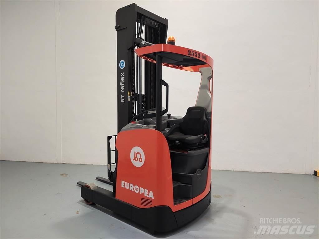 BT RRE 140 HC Reach trucks