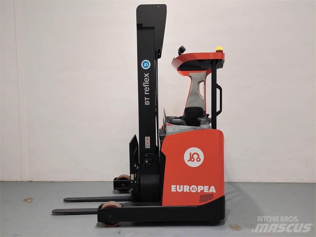BT RRE 140 HC Reach trucks
