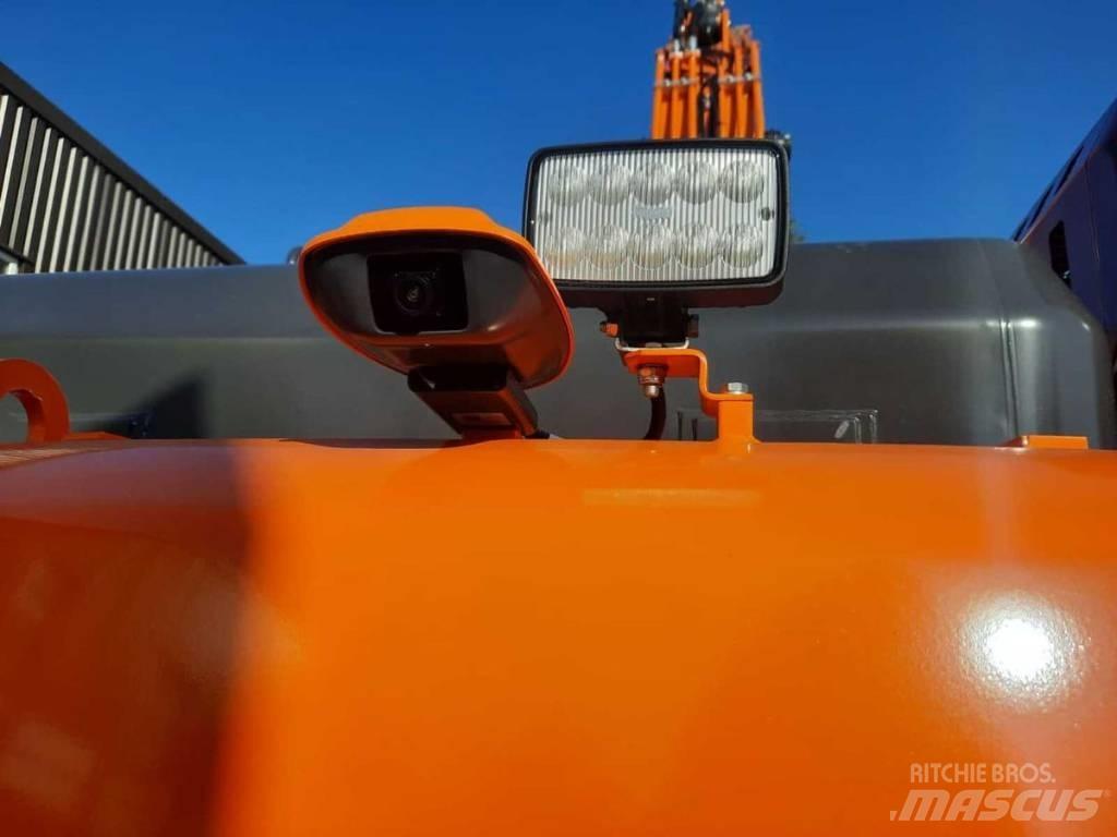 Doosan Dx225LC-7 Crawler excavators