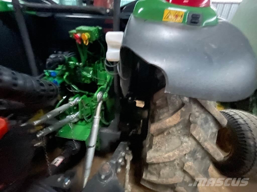 John Deere 6100 M Tractors