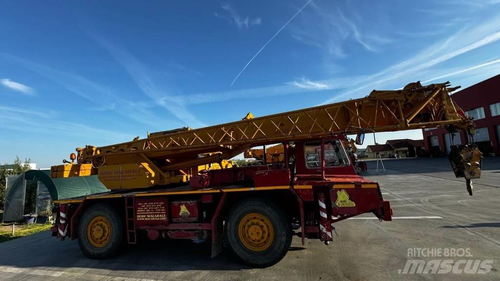 Liebherr LTM 1025 All terrain cranes