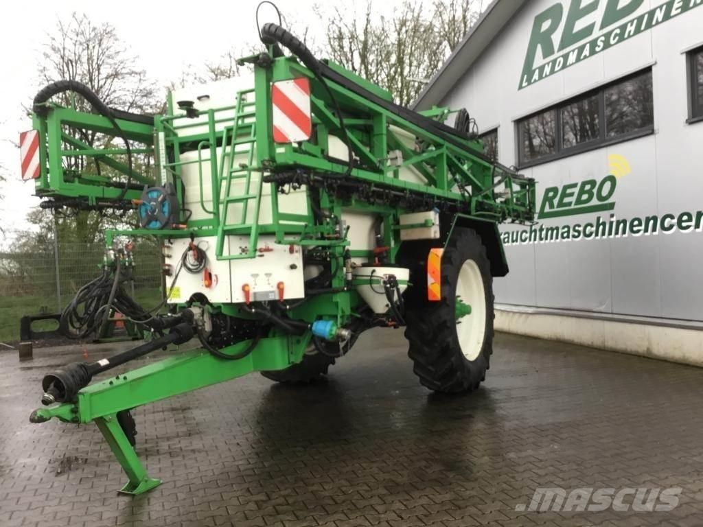 CHD F 7033 A Trailed sprayers