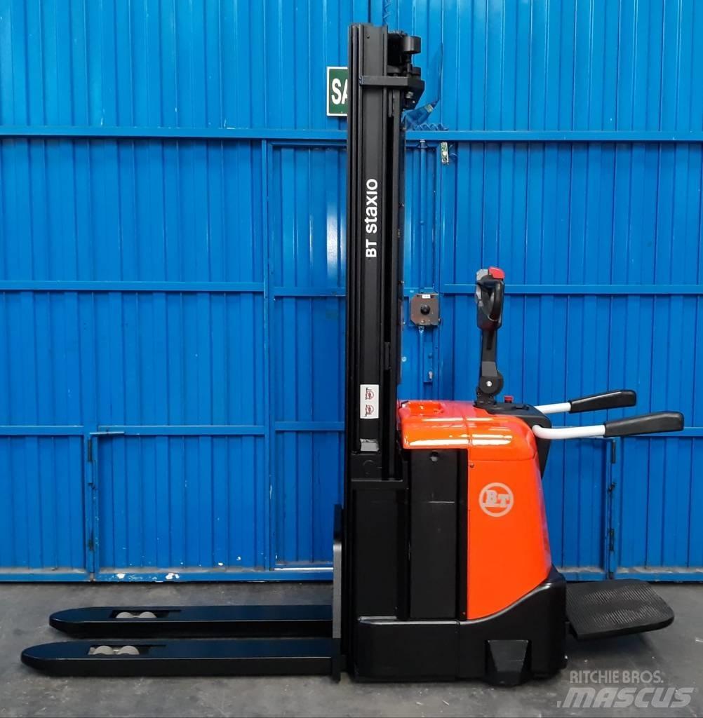 BT SPE 125 Self propelled stackers