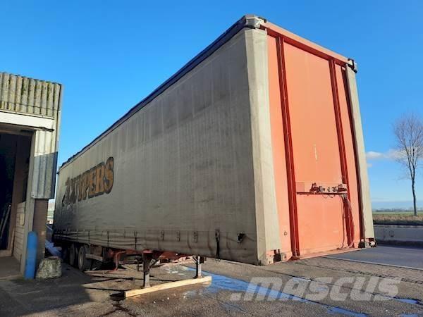 Renders 12.27E Curtainsider semi-trailers