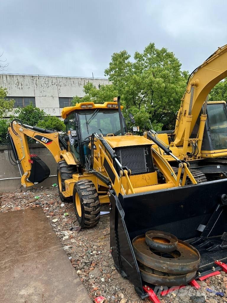 CAT CAT420F Backhoe loaders