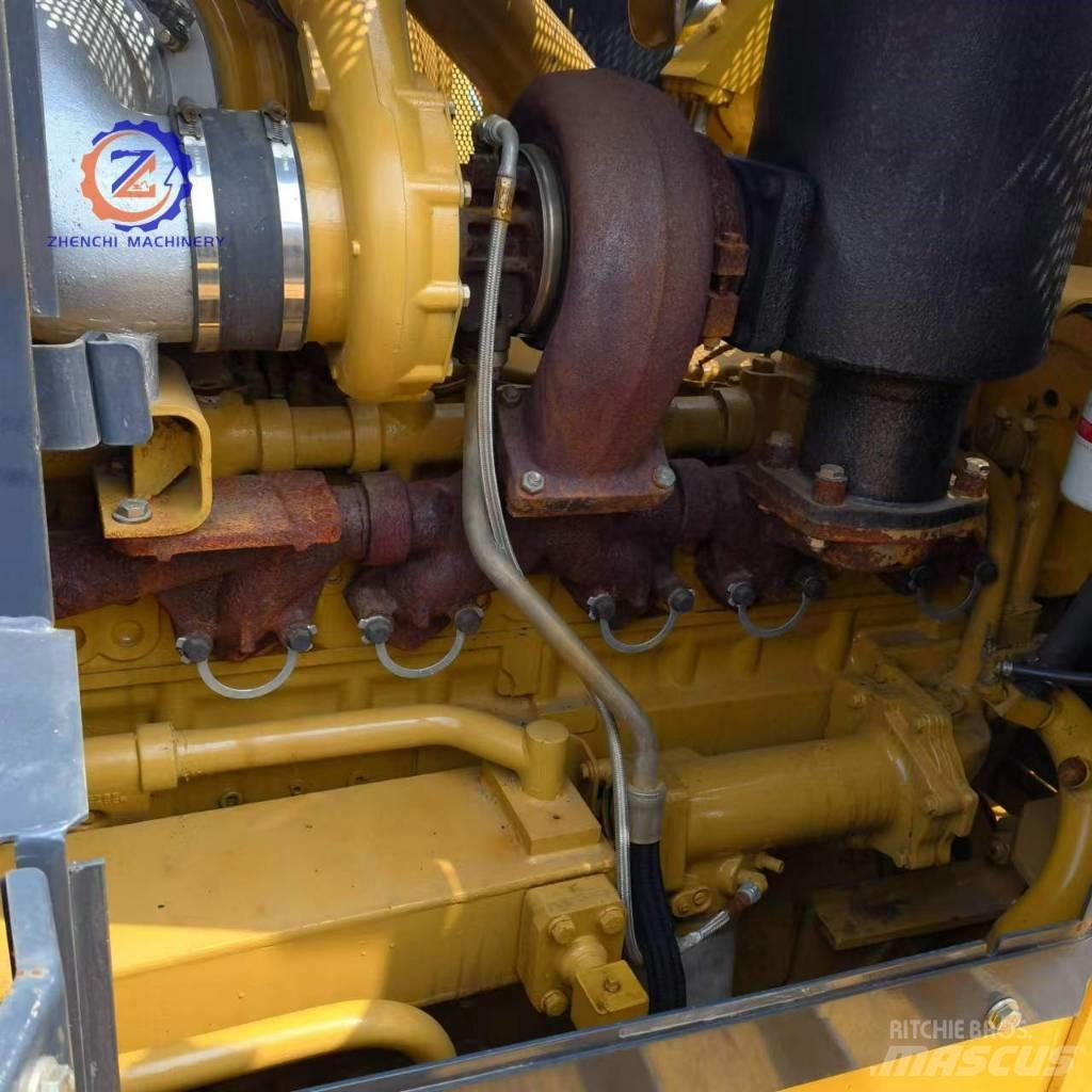 Shantui SD 22 Crawler dozers