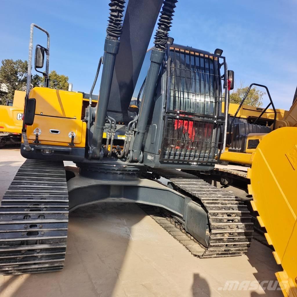 Hyundai 220LC-9T Crawler excavators