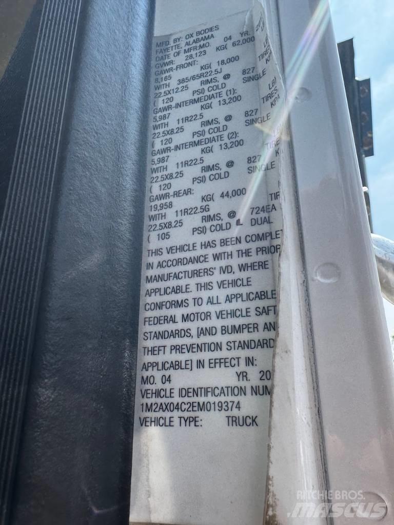 Mack Granite GU 713 Tipper trucks