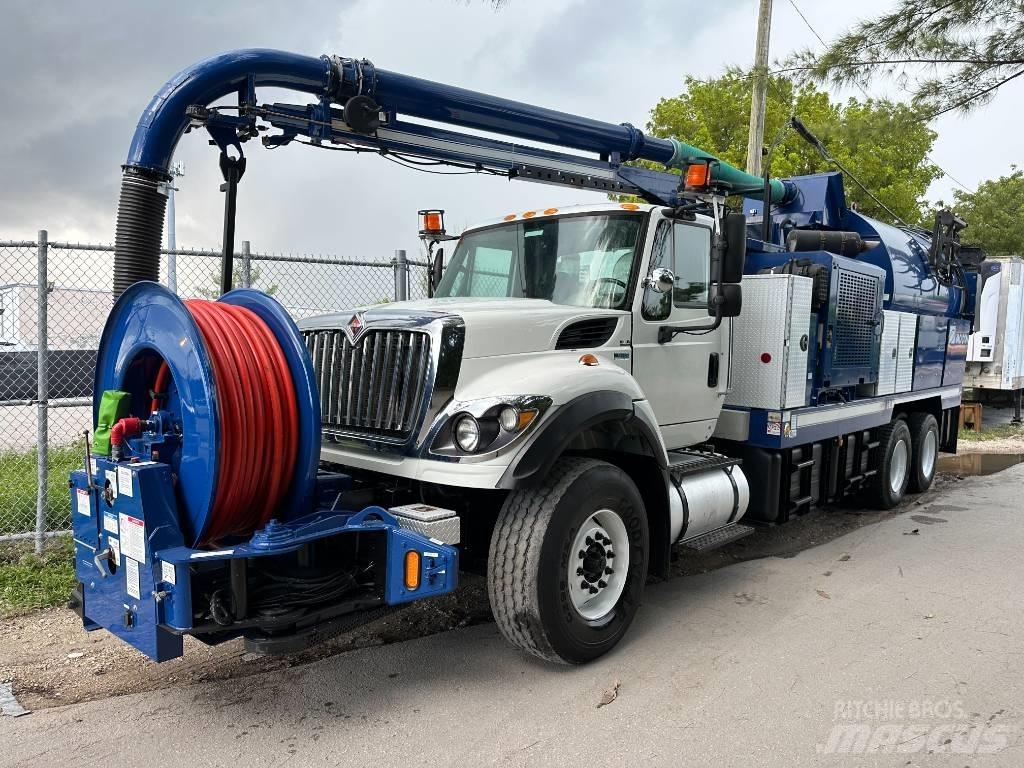 International 7500 Combi / vacuum trucks