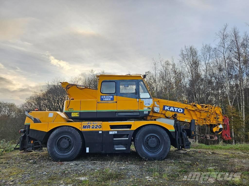 Kato KR 22 H Rough terrain cranes