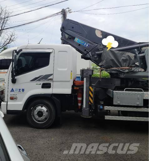 Horyong SKY3004N Truck & Van mounted aerial platforms