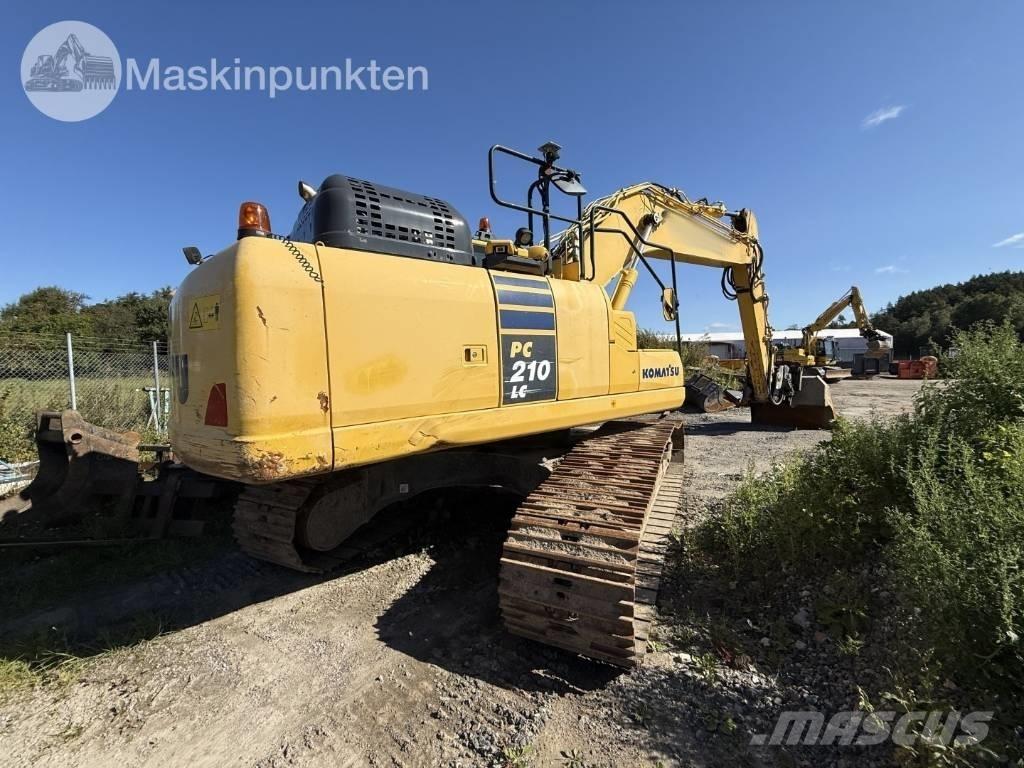 Komatsu PC 210 LC-11 Crawler excavators