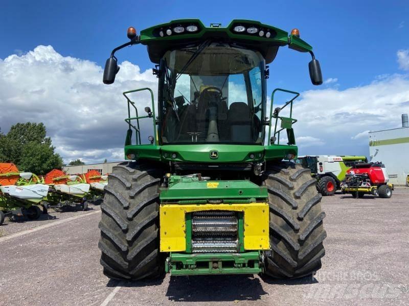John Deere 8500i Self-propelled foragers