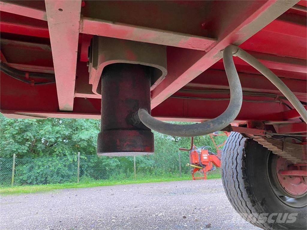 Agromet T-149 Tipper trailers