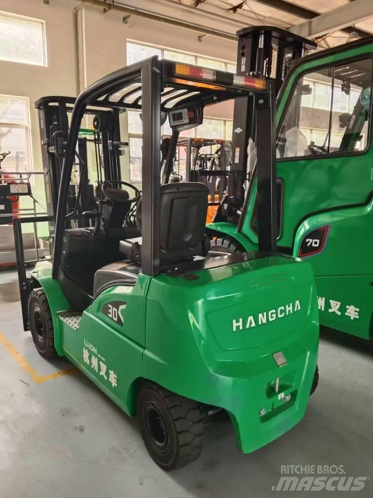 Hangcha CPCD 30 Diesel trucks