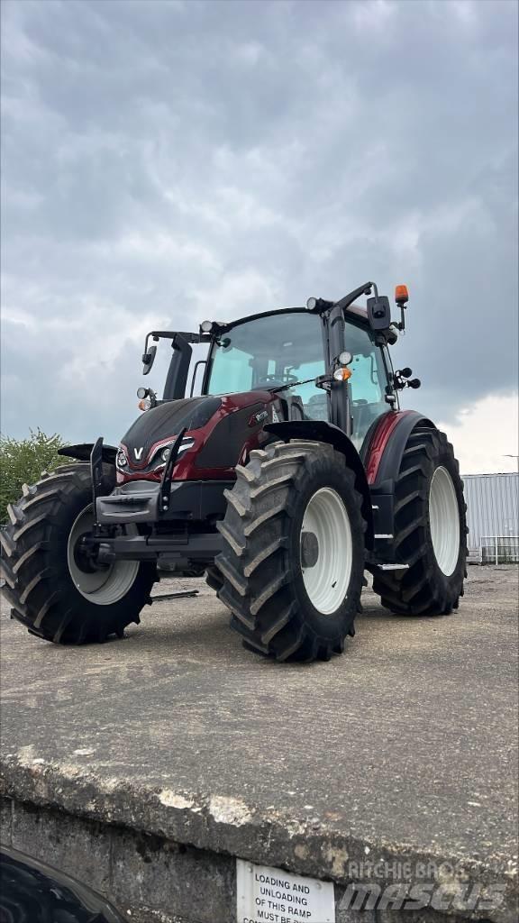 Valtra G 135 A Tractors