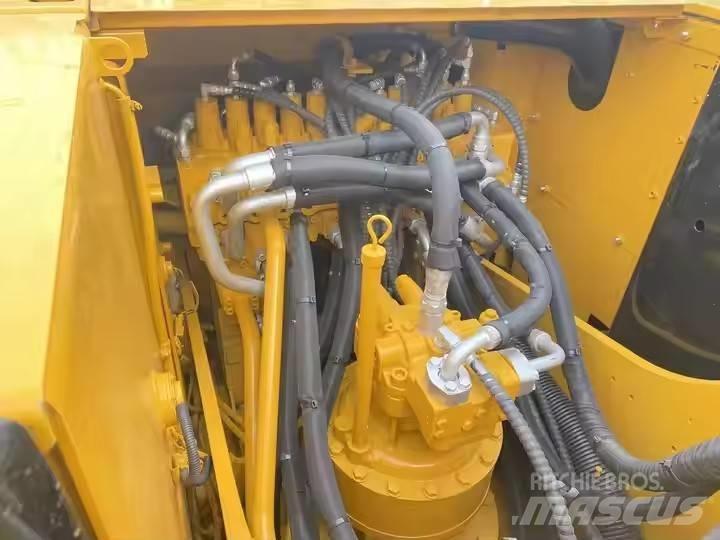 CAT CAT320D2 Midi excavators  7t - 12t