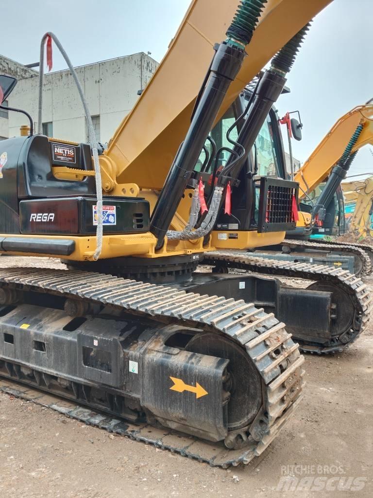CAT 330 D Crawler excavators