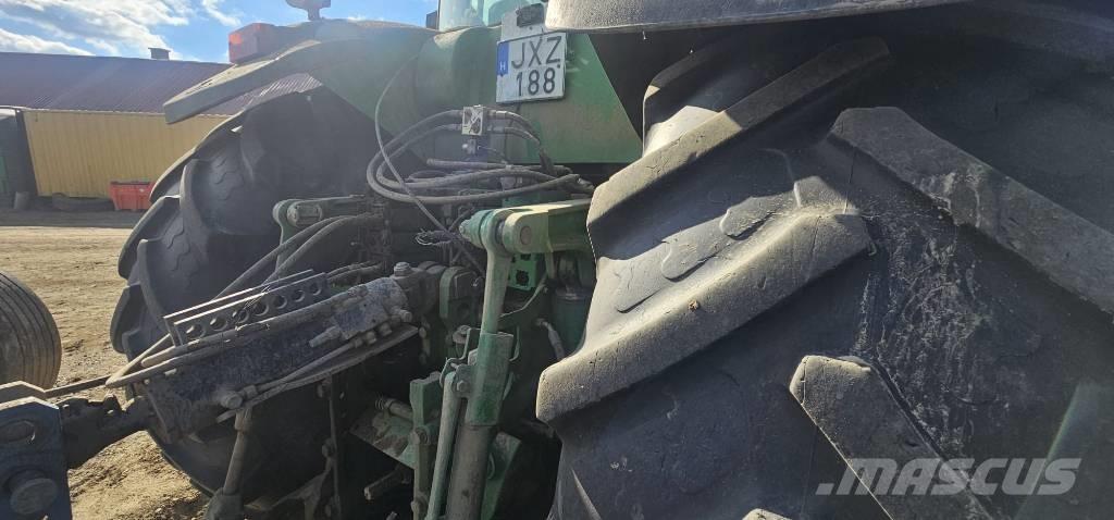 John Deere 8530 Tractors