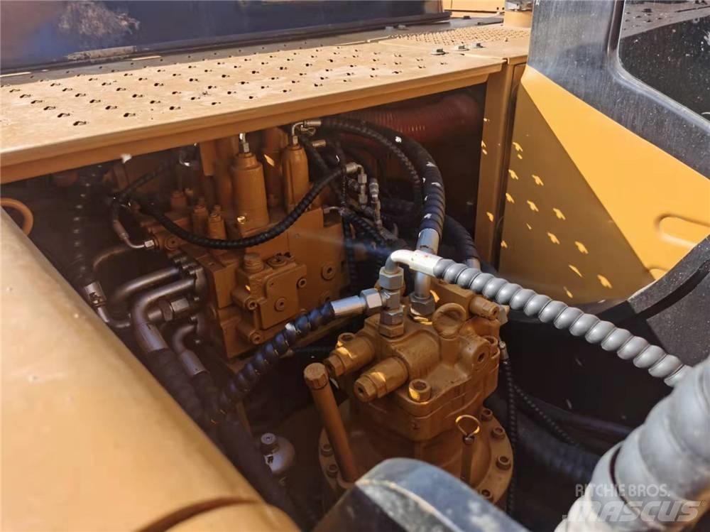 Sany SY 215 C Crawler excavators