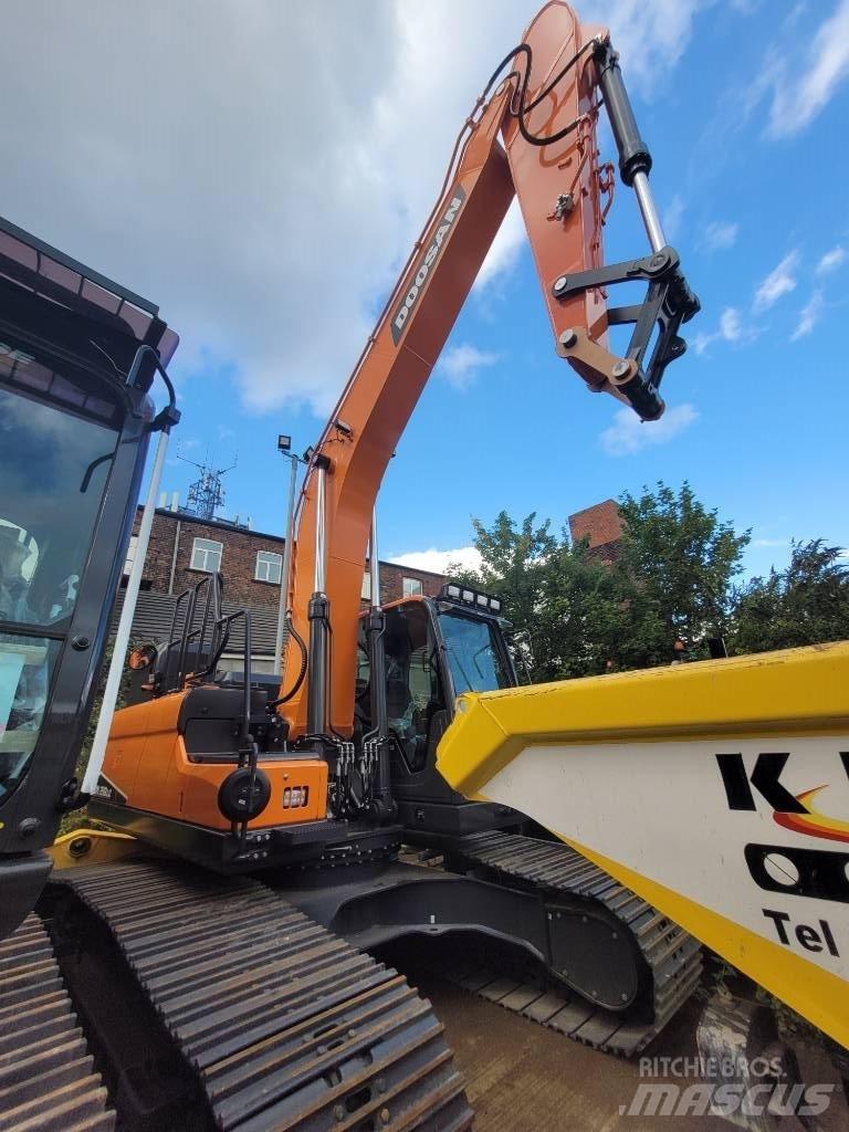 Doosan DX 210 LC-7 Crawler excavators