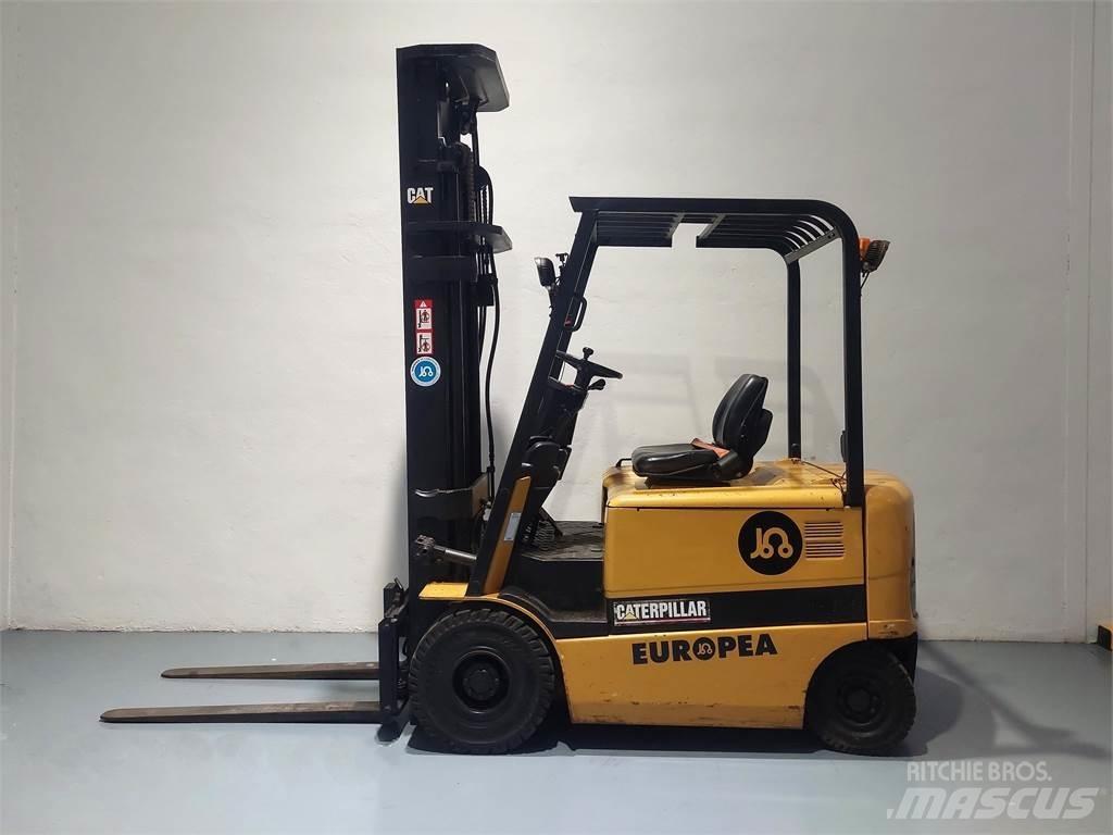 CAT EP25K PAC Electric forklift trucks