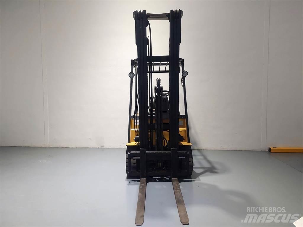 CAT EP25K PAC Electric forklift trucks