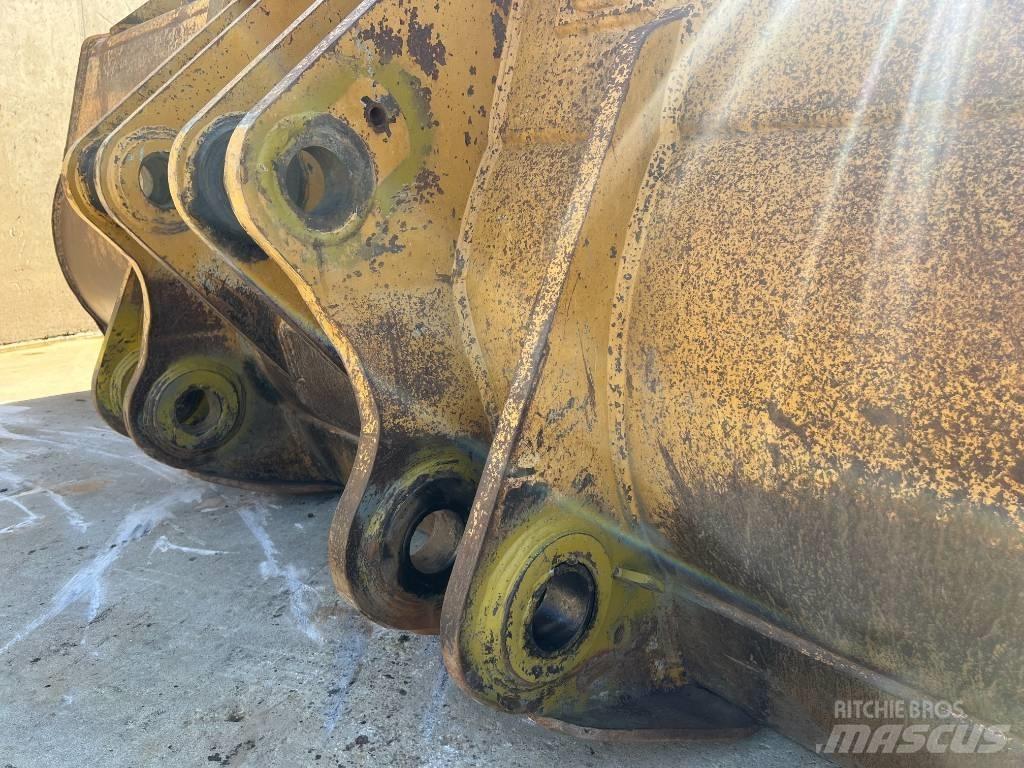 CAT 980 bucket Buckets