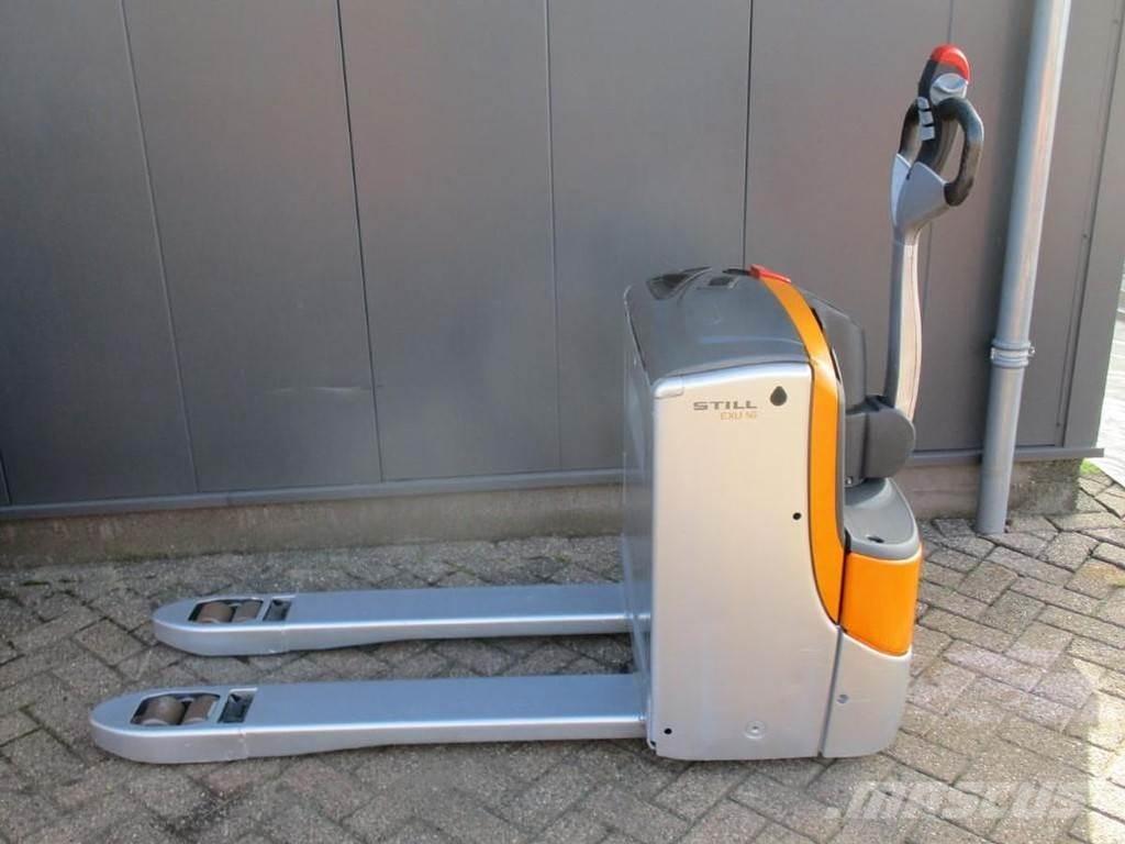 Still EXU 16 Low lifter