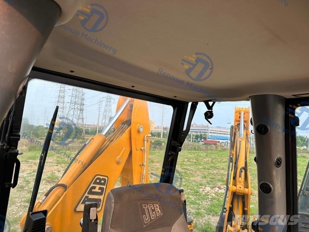 JCB 4 CX Backhoe loaders