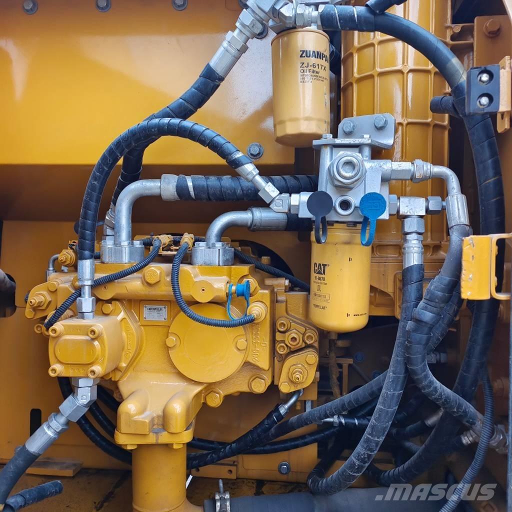 CAT 320 D L Crawler excavators