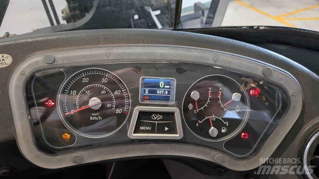 Hyundai 80 D-9 Diesel trucks